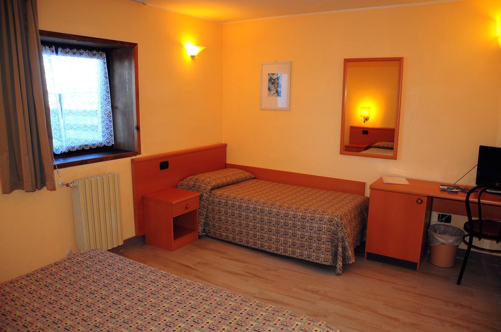 Hotel Lion Noir Gressan Exterior photo